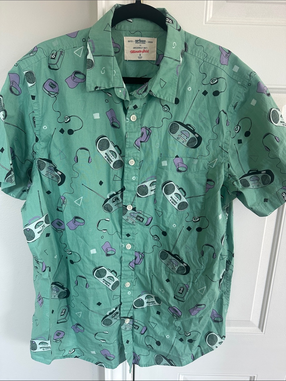 urban pipeline Mint Green Short-Sleeve Retro Boombox & Headphone Print Shirt
